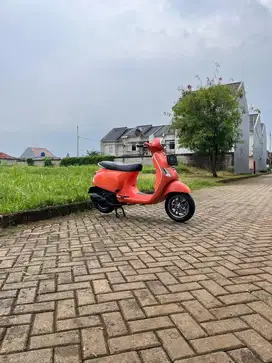 FOR SALE VESPA LX 125 IGET FACELIFT 2021