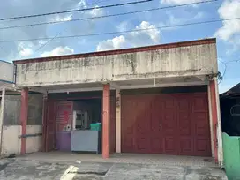 Disewakan rumah/ ruko