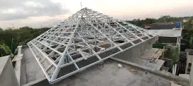 Pasang rangka atap baja ringan