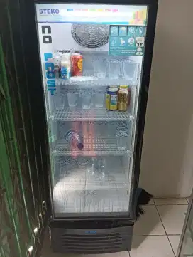 show case minuman