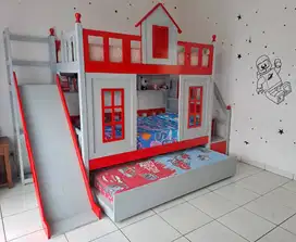 Children triple bed with slide
