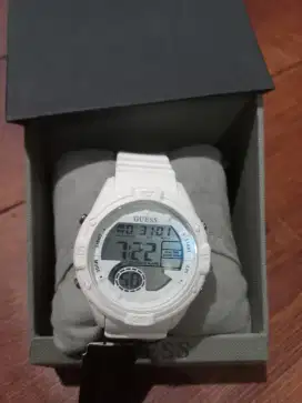 Jam tangan asli Guess