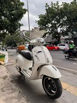 Vespa matic gts KM rendah th 2022