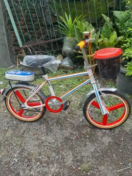 Sepeda R.16 siap pakai