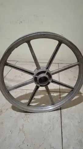 Velg motor honda supra/grend