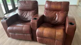 Two seaters reclyning sofa