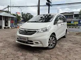 Like New TDP 8JT Honda Freed 1.5 E Bensin-AT 2013 Putih