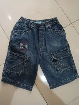 Celana pendek jeans Baby Cubitus bekas