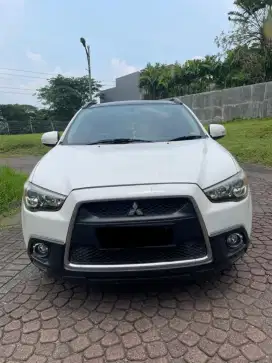 DI JUAL MITSUBISHI OUTLANDER PX