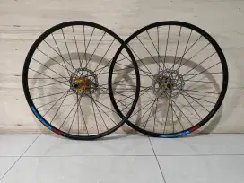 Wheelset 27,5 freehub raze jangkrik plus ban dan rotor 160mm