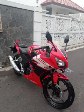 Honda Cbr 2015 Mulus Surat2 kumplit