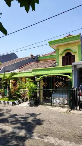 Dijual Cepat Rumah 2 Lantai Siap Huni Di Kutisari Indah Surabaya