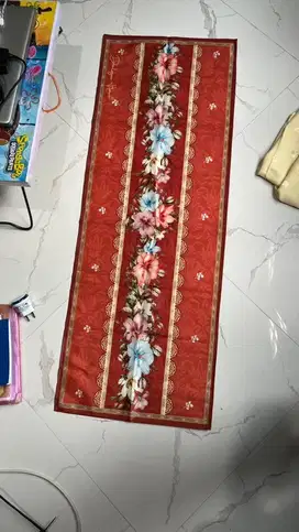 Alas untuk meja
