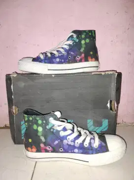 Sepatu butterfly pria dan wanita