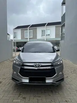 TOYOTA INNOVA 2.4 G TRD MATIC 2020