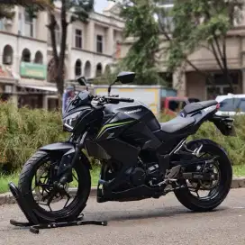 KAWASAKI Z250 BLACK 2018 LOW KM SUPER MULUS