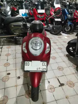 Honda scoopy 110 cc 2024 merah