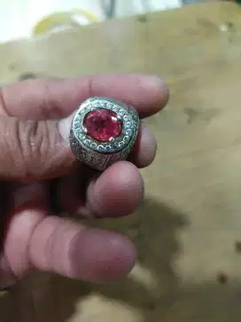 Red tourmaline iketan mokrosetting perak