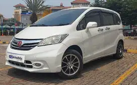 HARGA TERBAIK TDP 7,JT Honda Freed 1.5 E Bensin-AT Putih 2013