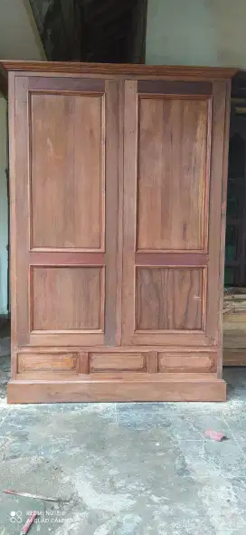 Lemari kayu jati lawas pintu 2