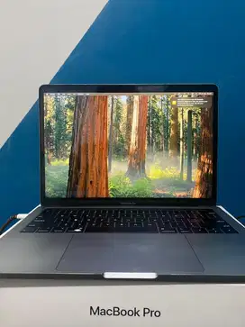 MacBook Pro 2018 13in Core i5 8GB SSD 256GB