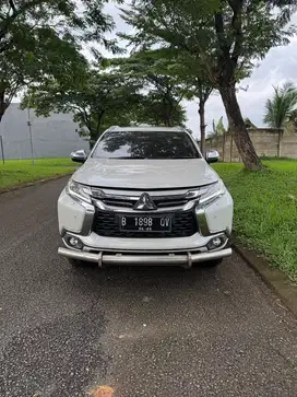 Pajero sport dakkar 4x2 AT PUTIH