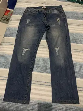 Levis 501 W34 L33