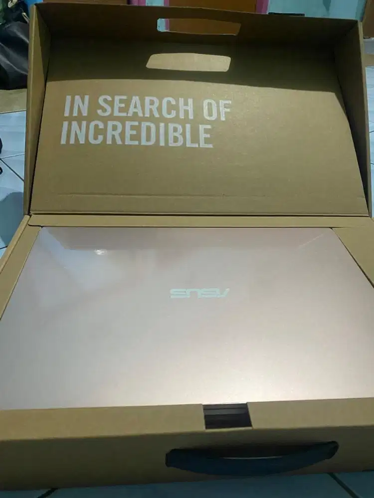 Laptop Asus E410M