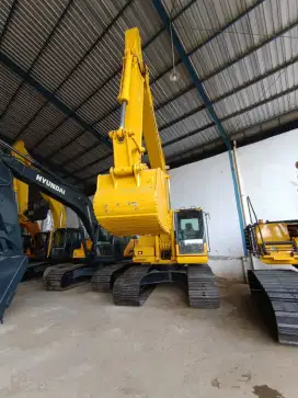 Excavator PC200-8MO Tahun 2017 harga 750jt NEGO!!!