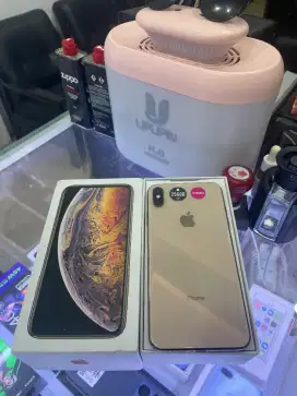 IPHONE Xs Max 64gb like new