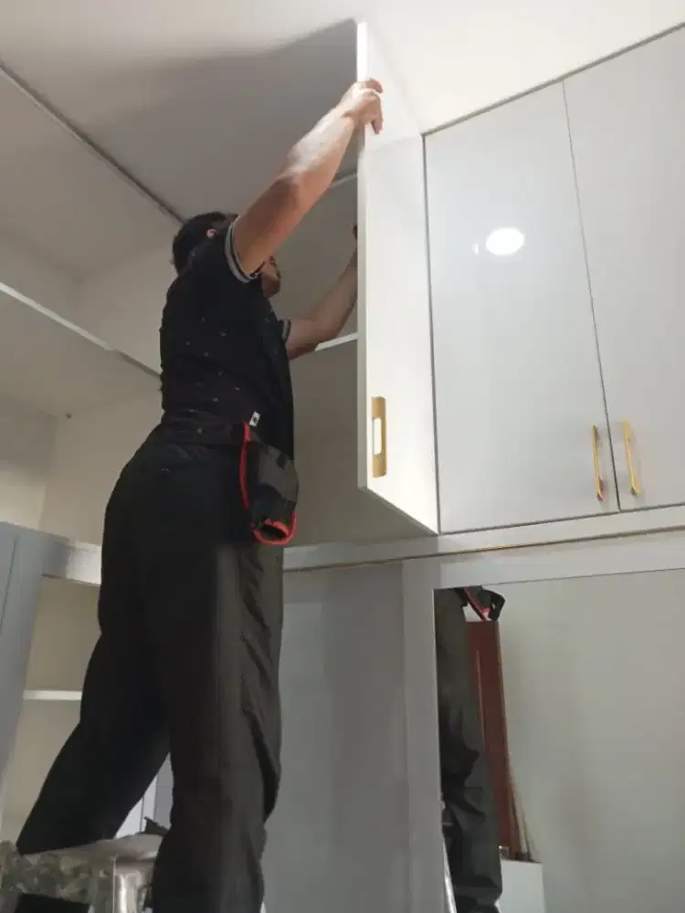 Jasa bongkar pasang furniture