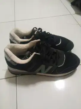 Jual sepatu ukuran 42