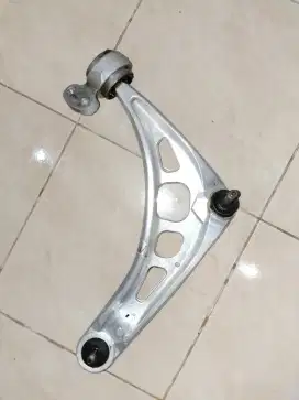 Sayap swing Arm Balljoint BMW E46 thn 2000-2004