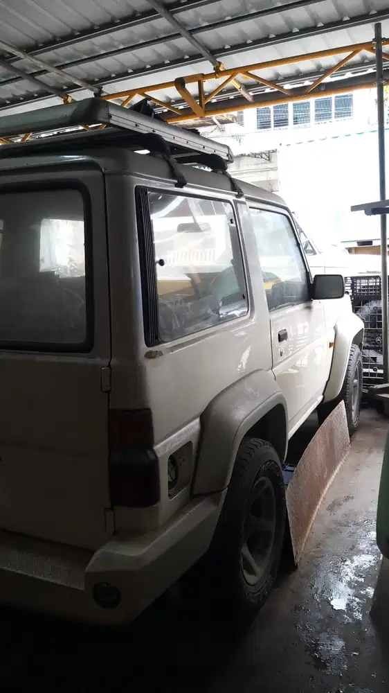 Daihatsu Taft 2000 Diesel