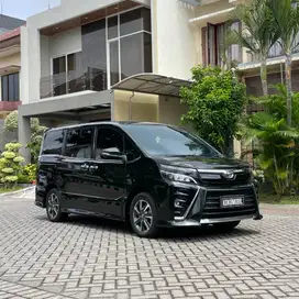 TOYOTA VOXY AT 2018