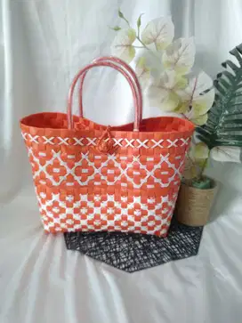 Tas Anyaman Plastik, Box Unik Souvenir Hampers Model Orchid Batik