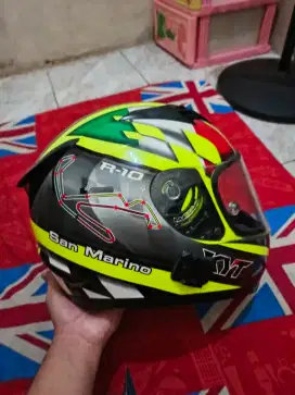 HELM KYT R-10 SAN MARINO size M