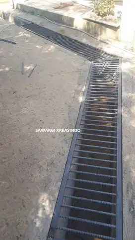 Tutup got / saluran air, pasang besi grill custom