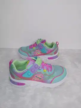 SKECHERS POPS (SIZE 32)