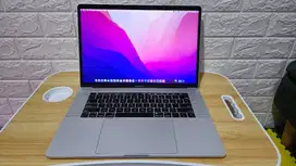 MacBook Pro 15 Inch 2018 (16 GB - 512 SSD) LIKE NEW KONDISI FISIK 97%