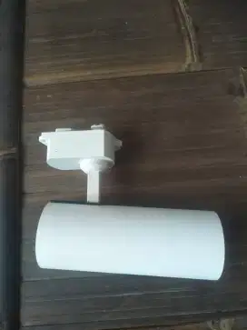 Lampu sudut normal