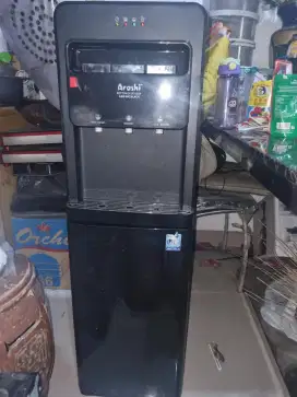 Dispenser arashi
