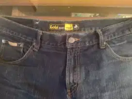 Celana Pendek Jeans Lois