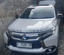 Sewa mobil Pajero termurah plus driver