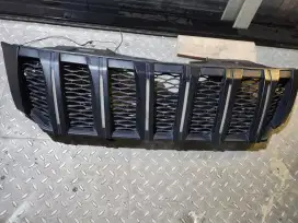 Grill,garnis nissan navara