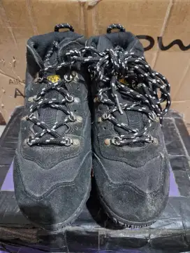 Sepatu boot gt hawkin
