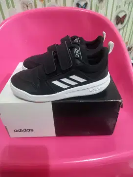 SEPATU ADIDAS  ANAK ANAK