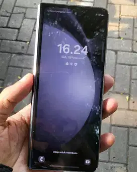 Jual Samsung Galaxy Z Fold 5 dengan Mudah dan Terpercaya!”
