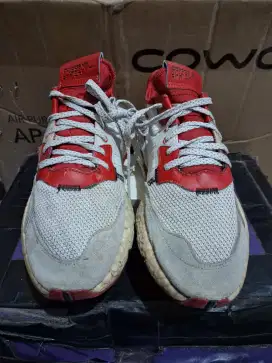 Sepatu running adidas