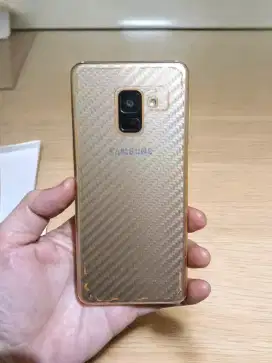 Samsung A8 2018 NFC (4/32) barter only